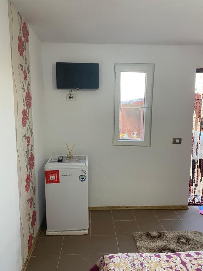 Camere De Inchiriat Maria Corbu Εξωτερικό φωτογραφία
