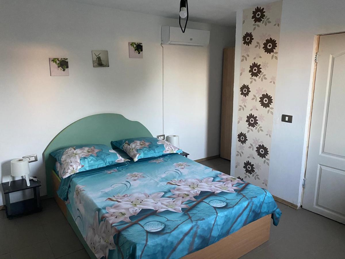 Camere De Inchiriat Maria Corbu Εξωτερικό φωτογραφία