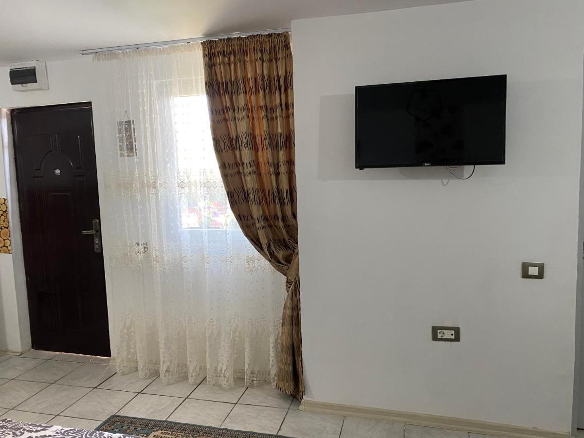 Camere De Inchiriat Maria Corbu Εξωτερικό φωτογραφία